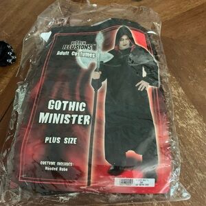 Black Halloween Gothic Minister Costume with Dramatic Hooded Cloak